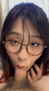 大学生放暑假， 约出来，喜欢含着我的大鸡巴