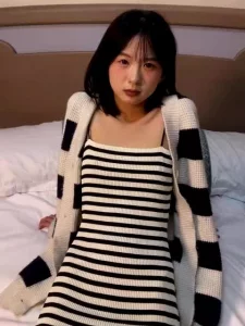 22岁刚毕业的大学生！与有钱猥琐大叔！